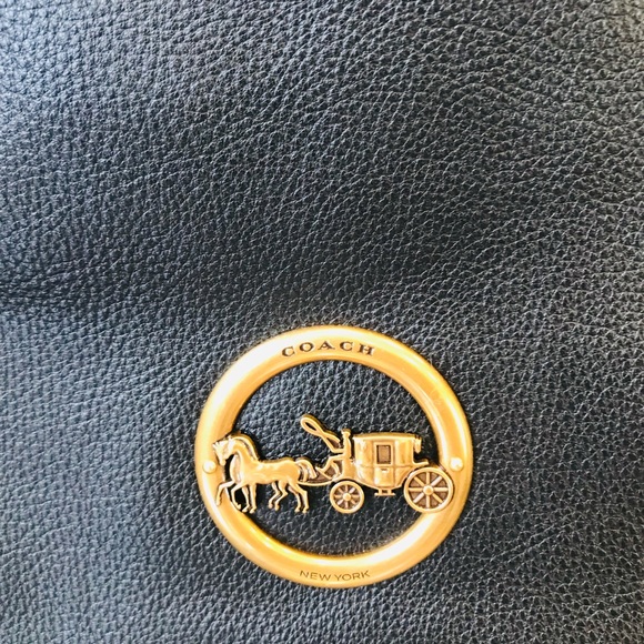 COACH 🔥⭐️SALE⭐️🔥NWT ELLE Hobo Shoulder BAG - Picture 3 of 7